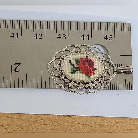 Vintage Silver Filigree Embroidered Rose Flower Petit Point Cross stitch Pendant - Picture 8 of 8